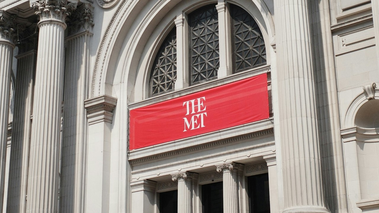 [column] Van blauwe loper naar For You Page: The Met Gala 2025